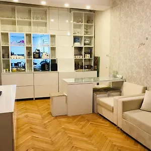 Diana's House Проживание в семье